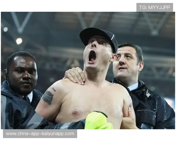 赛场“爆笑瞬间”：运动员的“趣味失误”大爆料